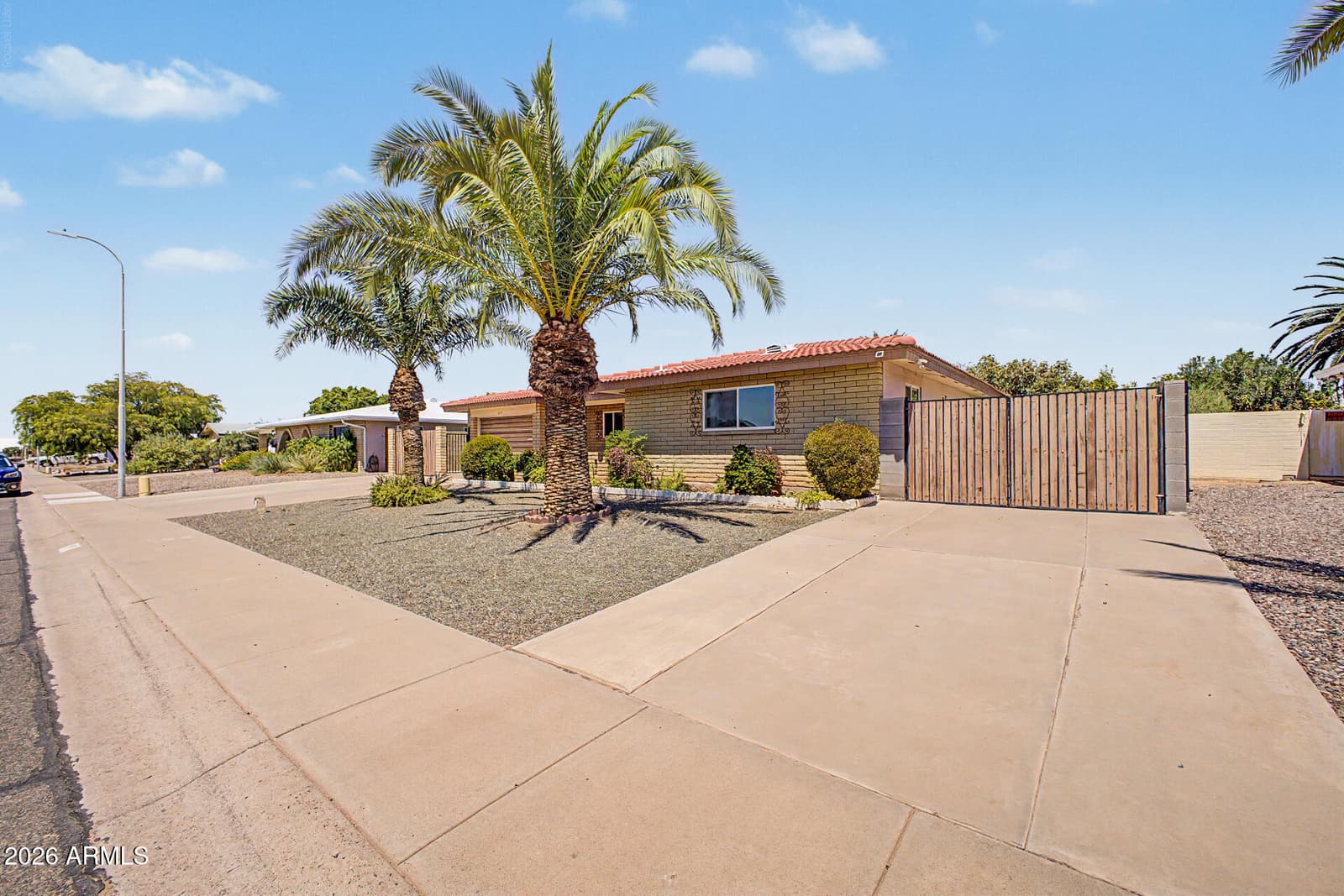 6114 E Des Moines Street, Mesa, AZ 85205 — photo 4 of 39