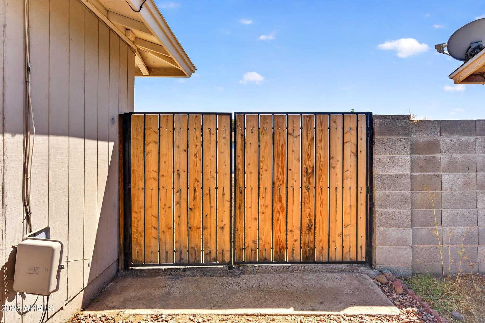 2225 W Topeka Drive, Phoenix, AZ 85027 — photo 5 of 60