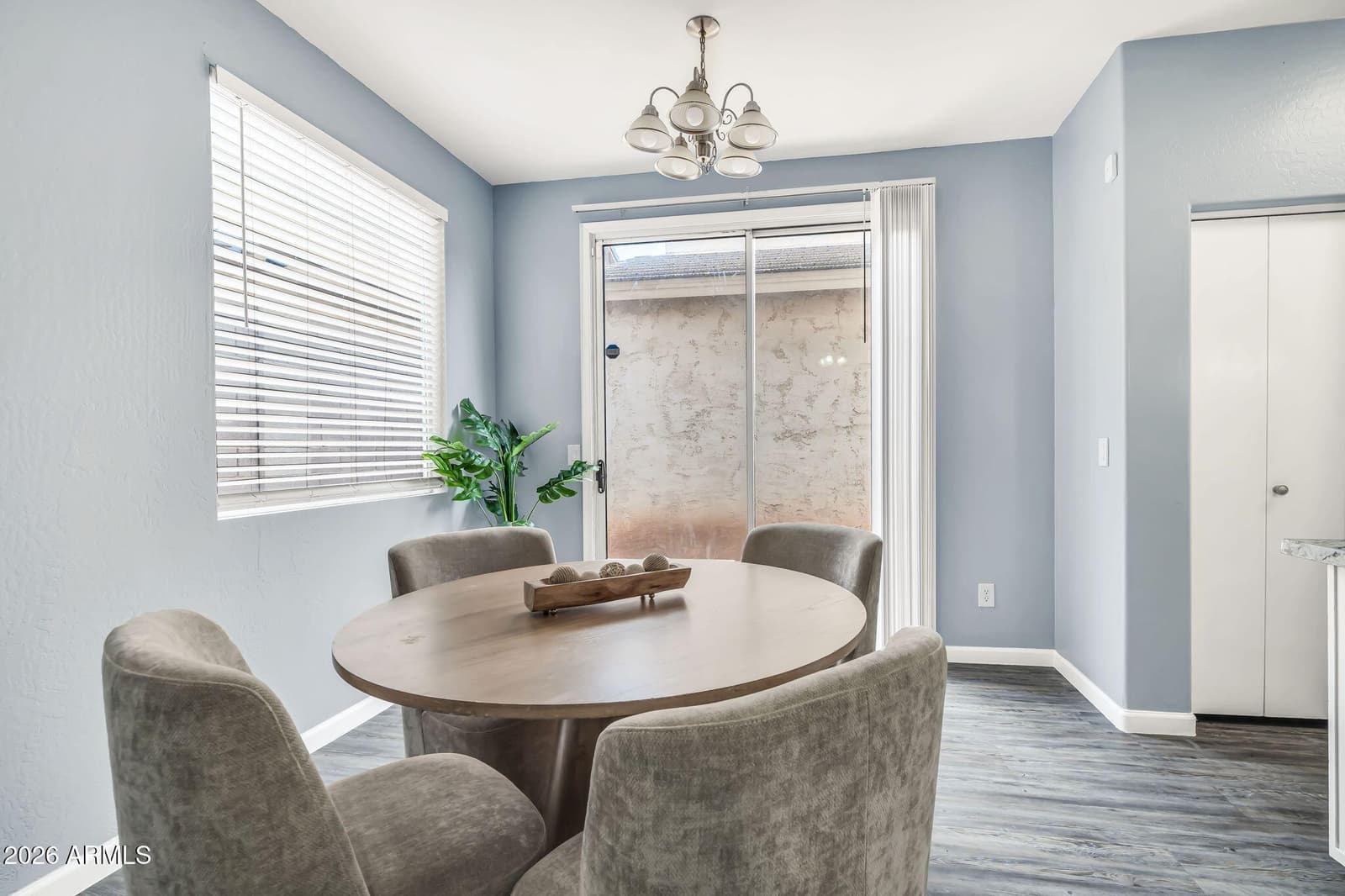 5306 W Warner Street, Phoenix, AZ 85043 — photo 12 of 38