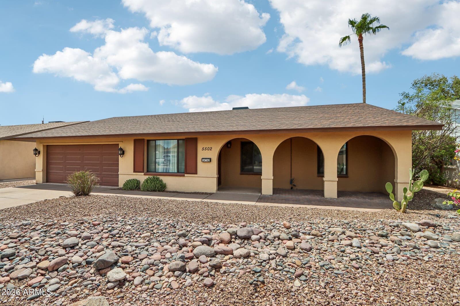 5502 S Hazelton Lane, Tempe, AZ 85283 — photo 1 of 33