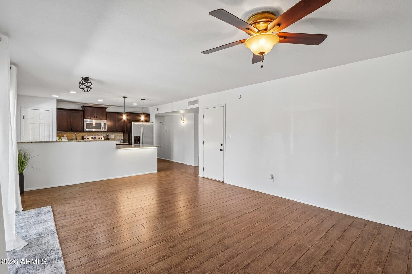 5502 S Hazelton Lane, Tempe, AZ 85283 — photo 10 of 33