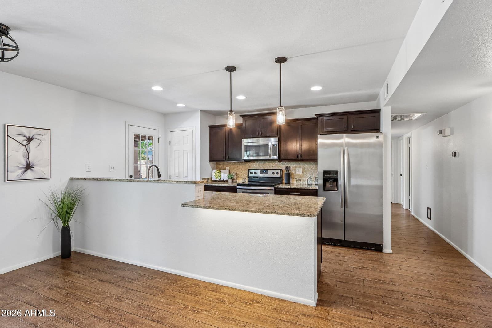 5502 S Hazelton Lane, Tempe, AZ 85283 — photo 11 of 33