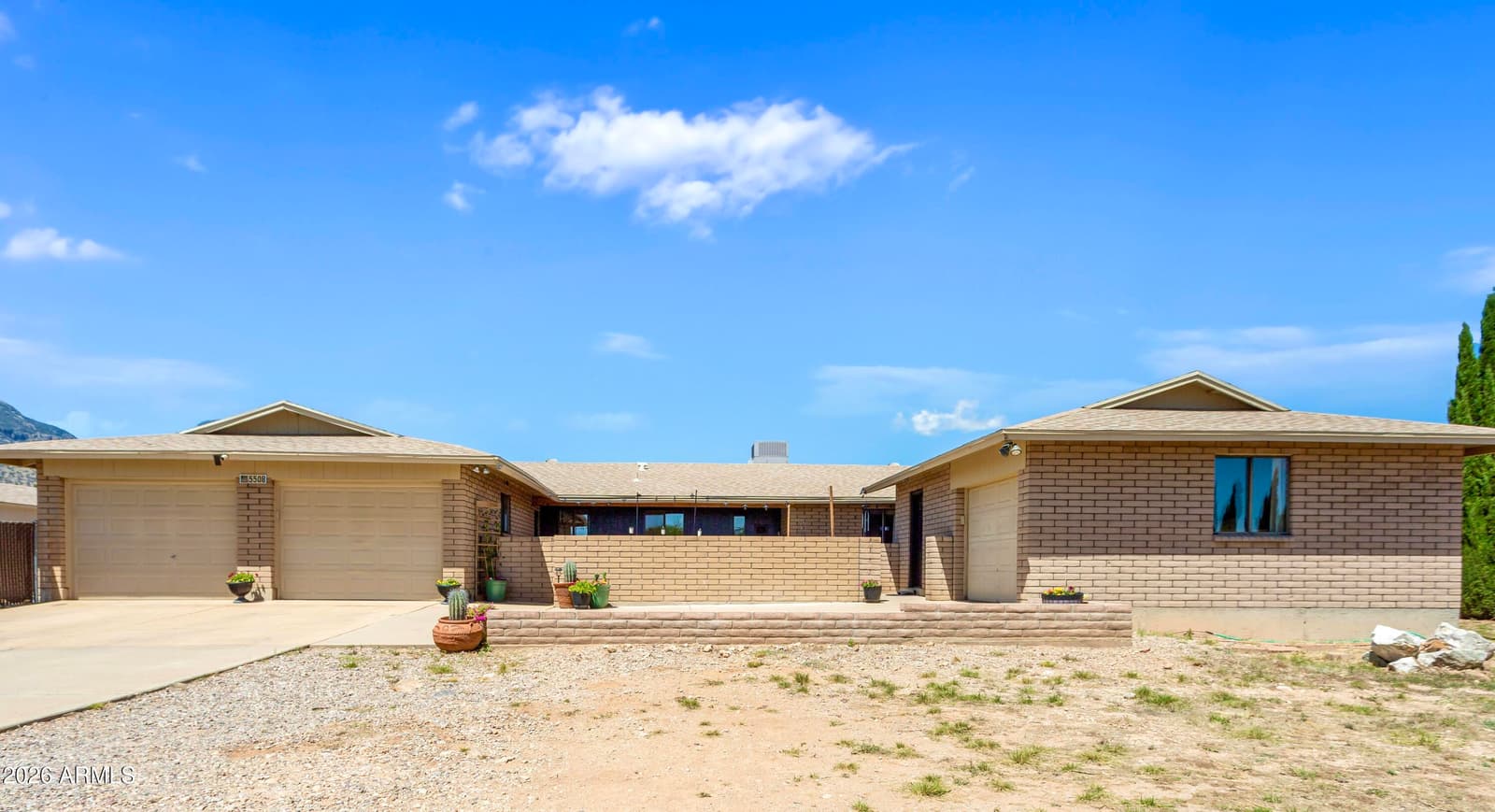 5508 S Laguna Avenue, Sierra Vista, AZ 85650 — photo 5 of 46