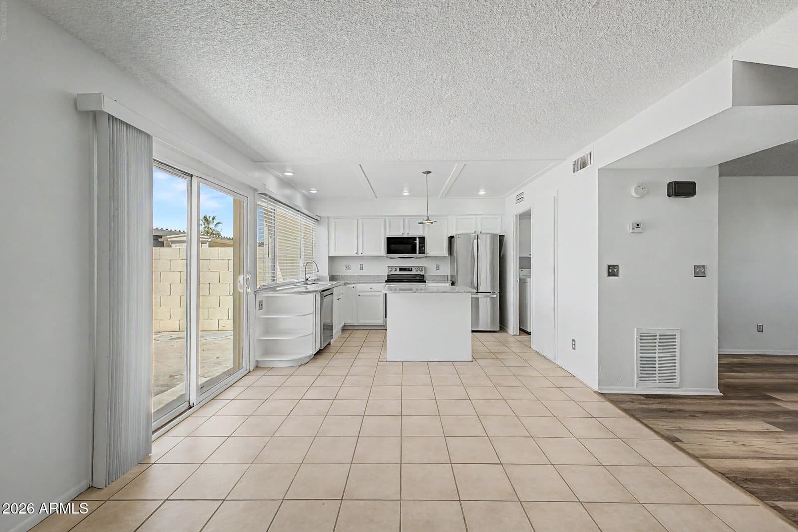 2060 W Hazelwood Parkway 2060, Phoenix, AZ 85015 — photo 11 of 39