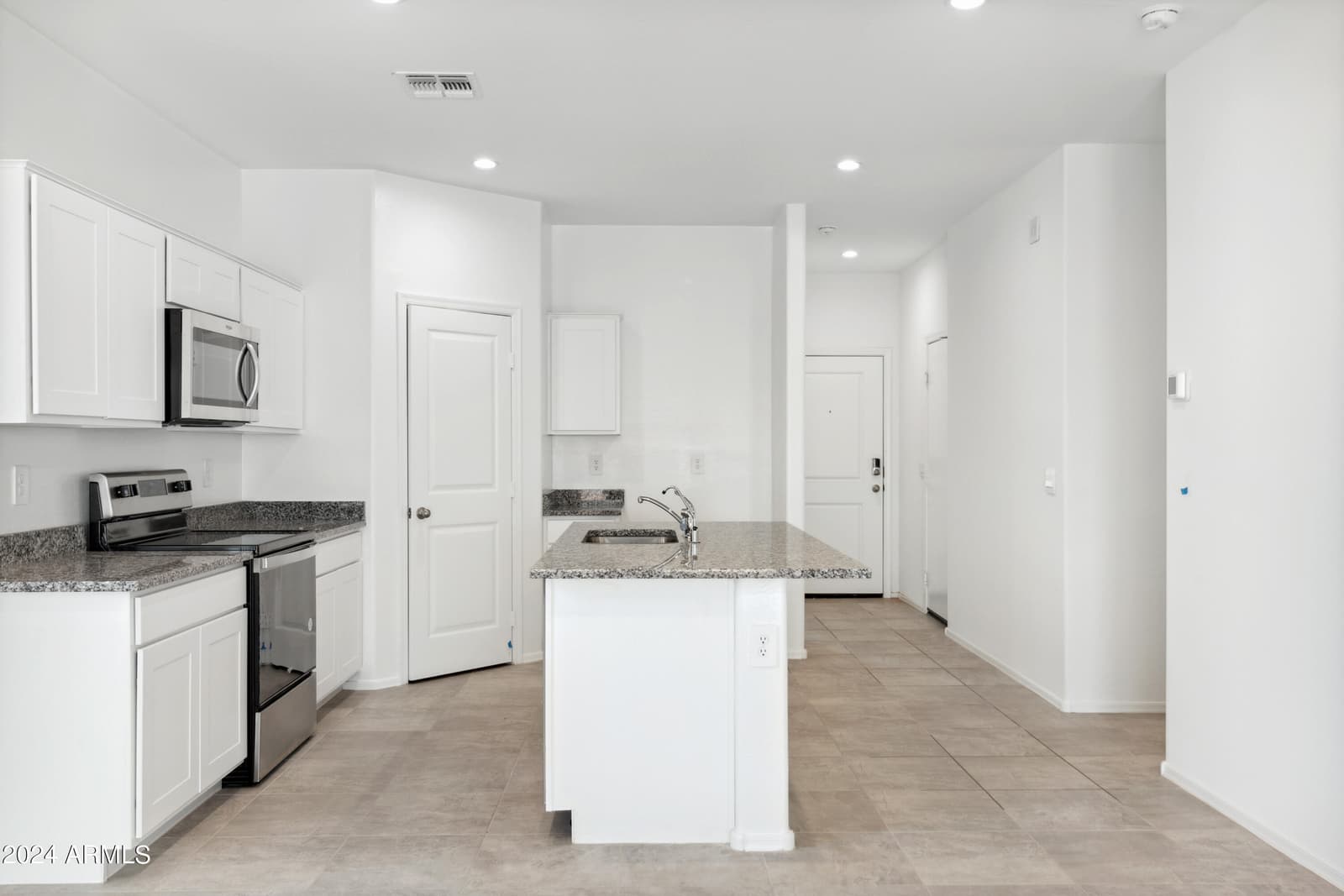 523 W Keating Street, Florence, AZ 85132 — photo 4 of 28
