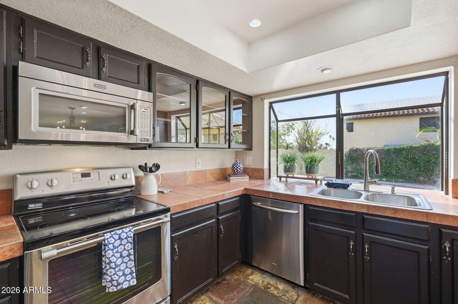 457 E Bluebell Lane, Tempe, AZ 85288 — photo 16 of 56