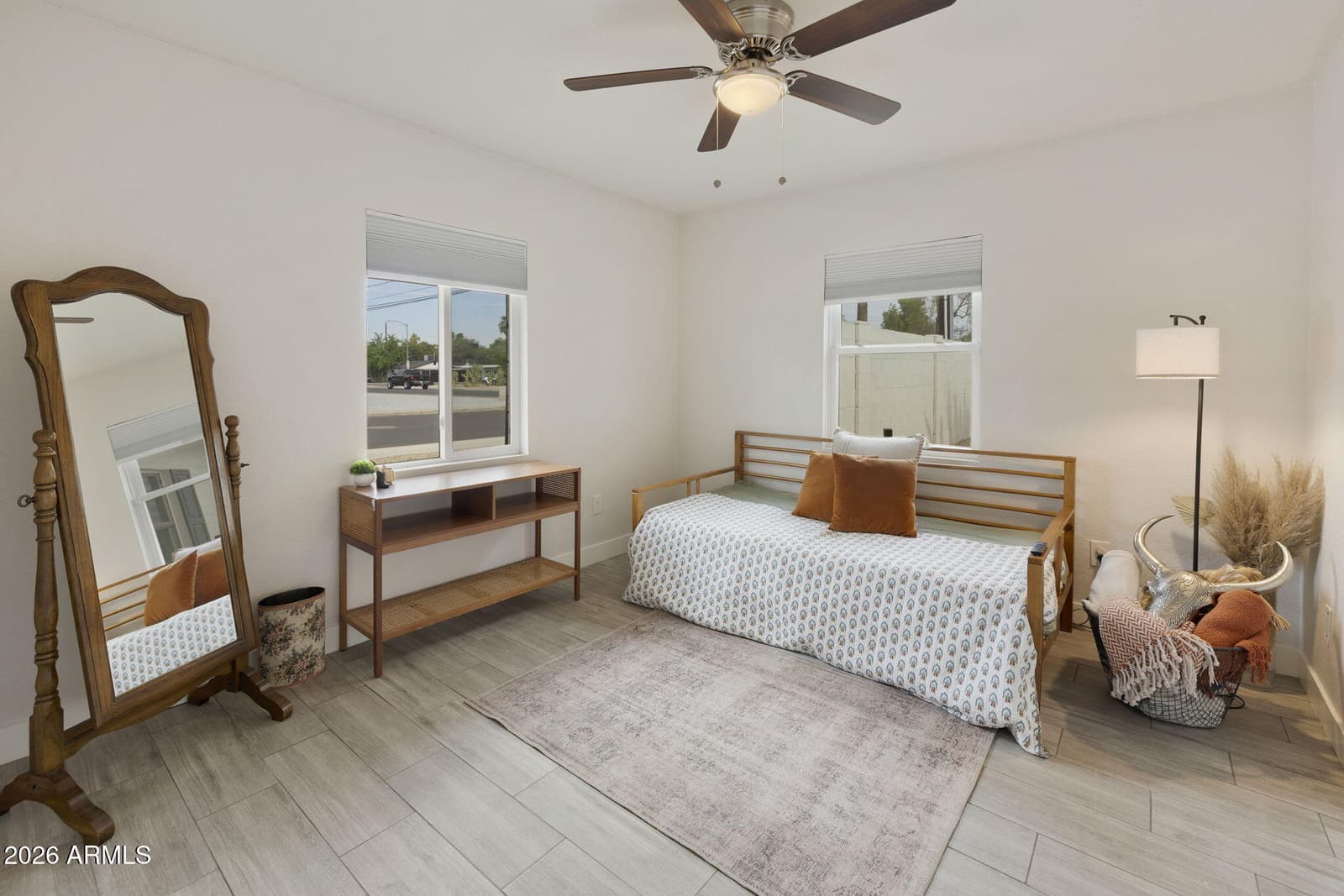 4445 N Longview Avenue, Phoenix, AZ 85014 — photo 14 of 34