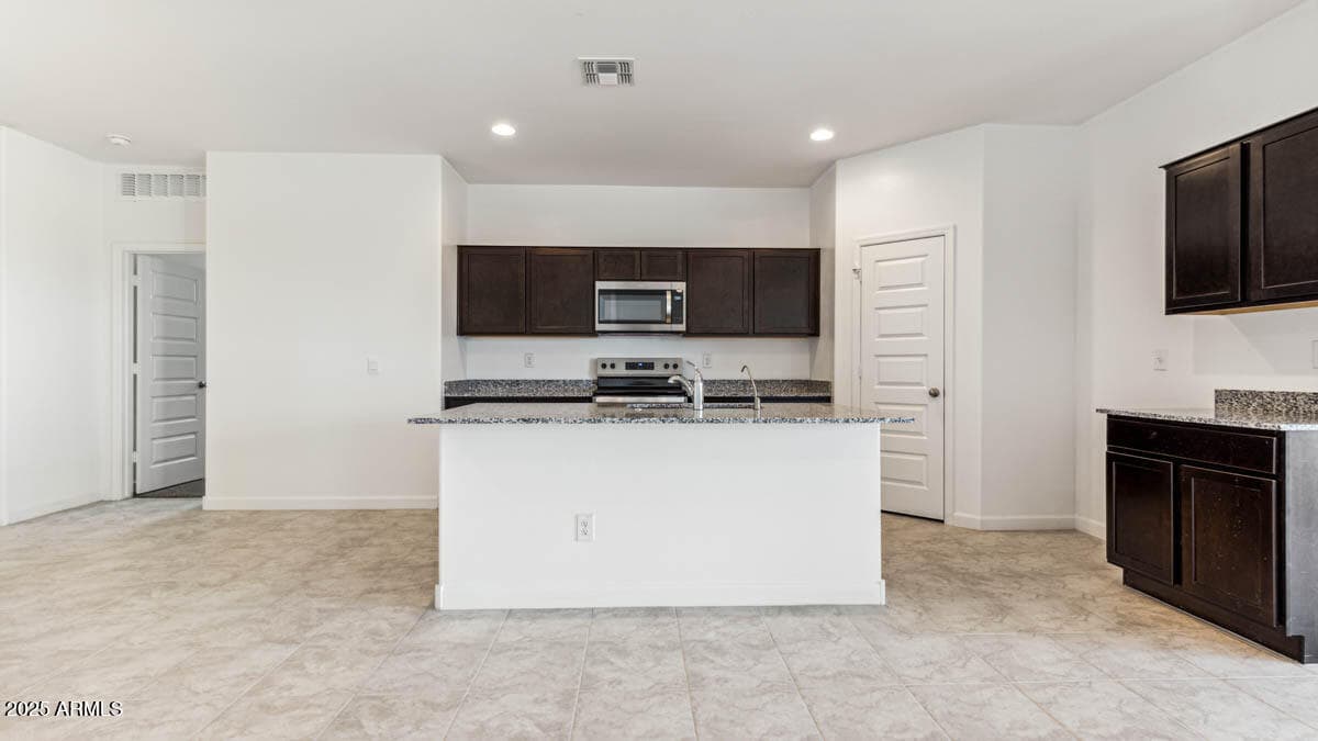 12323 E Lupine Lane, Florence, AZ 85132 — photo 10 of 63