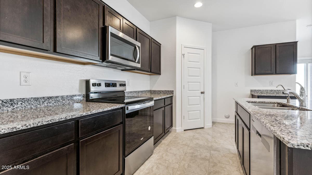 12323 E Lupine Lane, Florence, AZ 85132 — photo 11 of 63