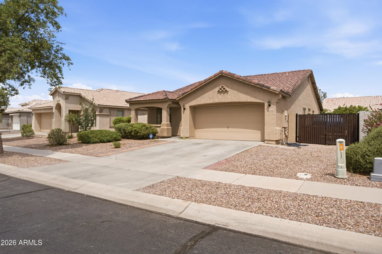 4078 E Maplewood Street, Gilbert, AZ 85297 — photo 2 of 37