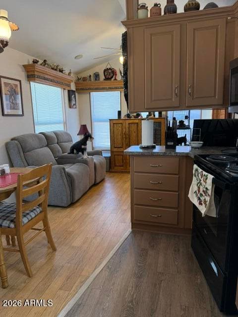 21302 W Shalako Lane 365, Congress, AZ 85332 — photo 9 of 20