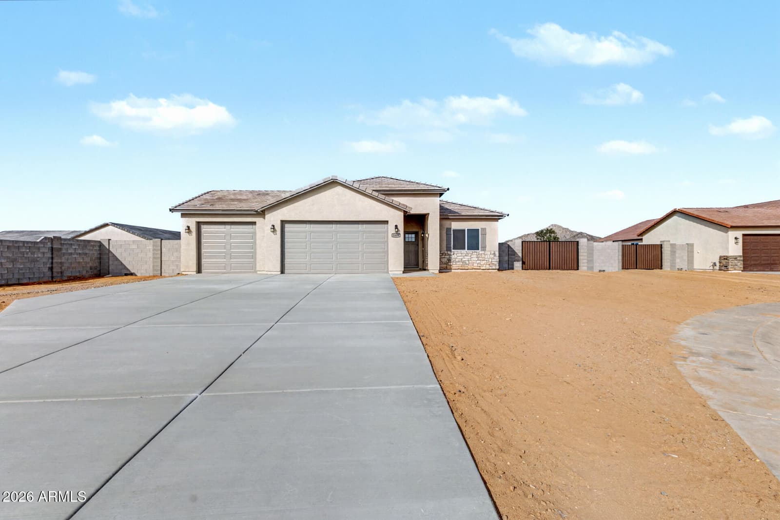 9806 W Appaloosa Trail, Casa Grande, AZ 85194 — photo 1 of 44