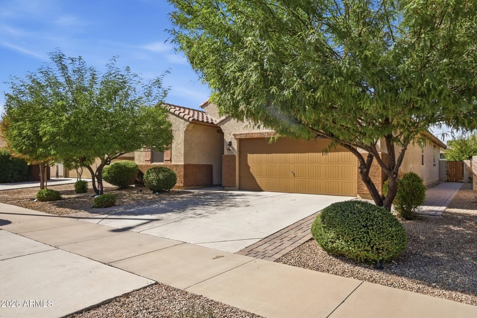 17990 W Louise Drive, Surprise, AZ 85387 — photo 2 of 40