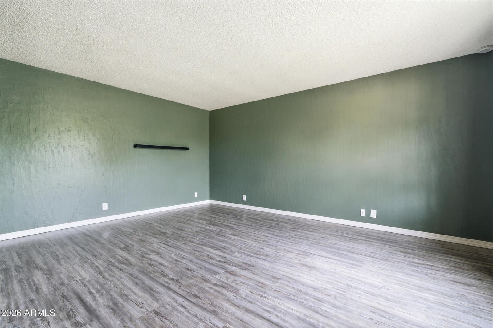 3101 W Ocotillo Road, Phoenix, AZ 85017 — photo 4 of 31