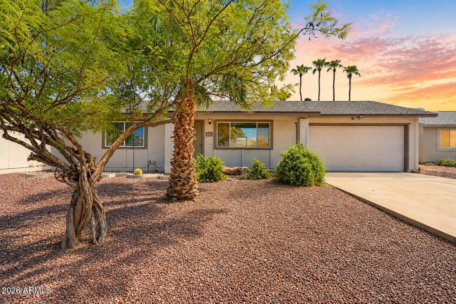 5709 S ROBERTS Road, Tempe, AZ 85283