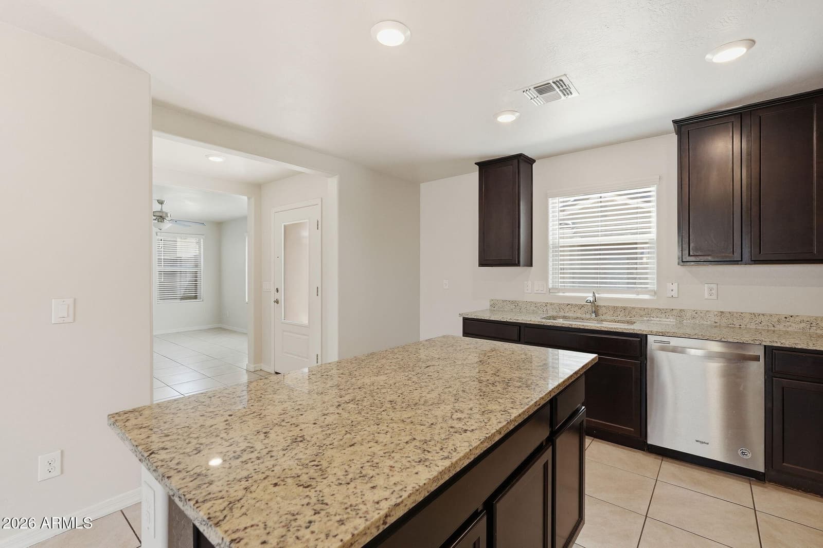 3923 S 82nd Drive, Phoenix, AZ 85043 — photo 12 of 38