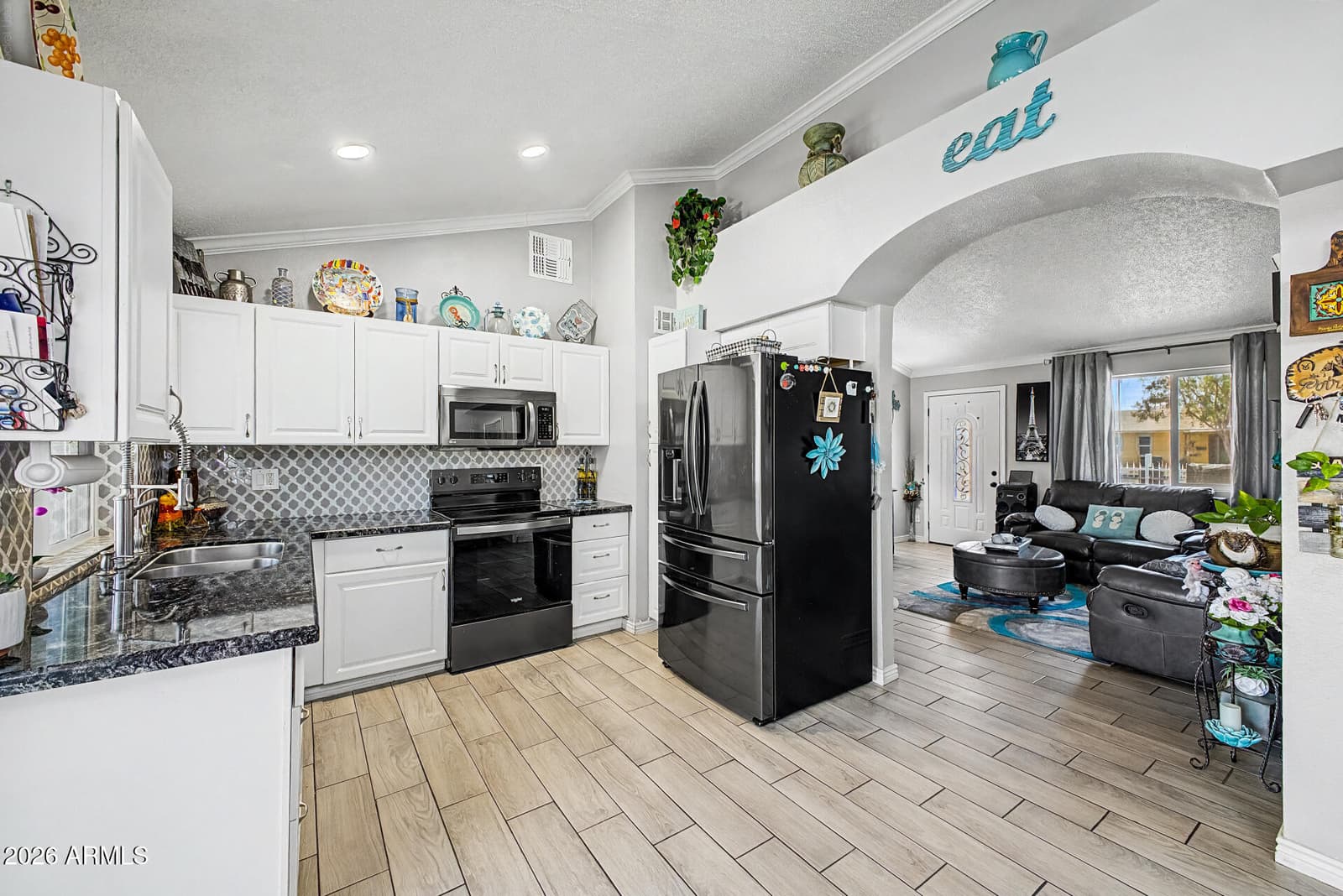 2621 N 50th Lane, Phoenix, AZ 85035 — photo 11 of 36