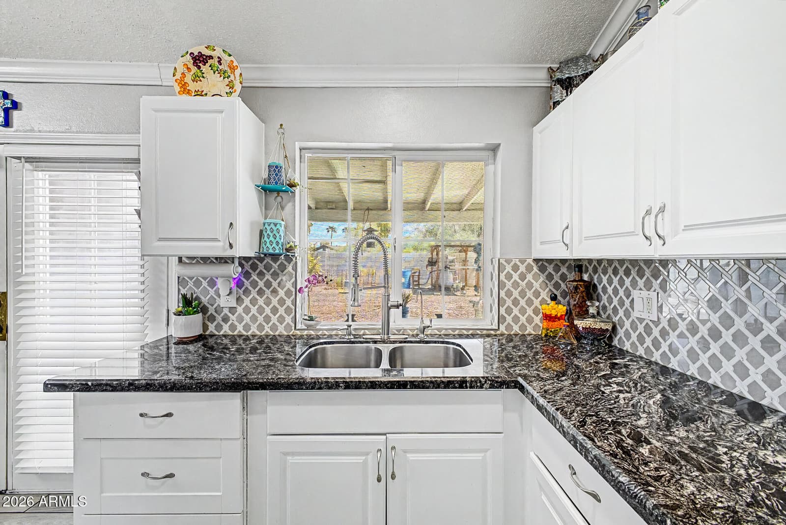 2621 N 50th Lane, Phoenix, AZ 85035 — photo 14 of 36
