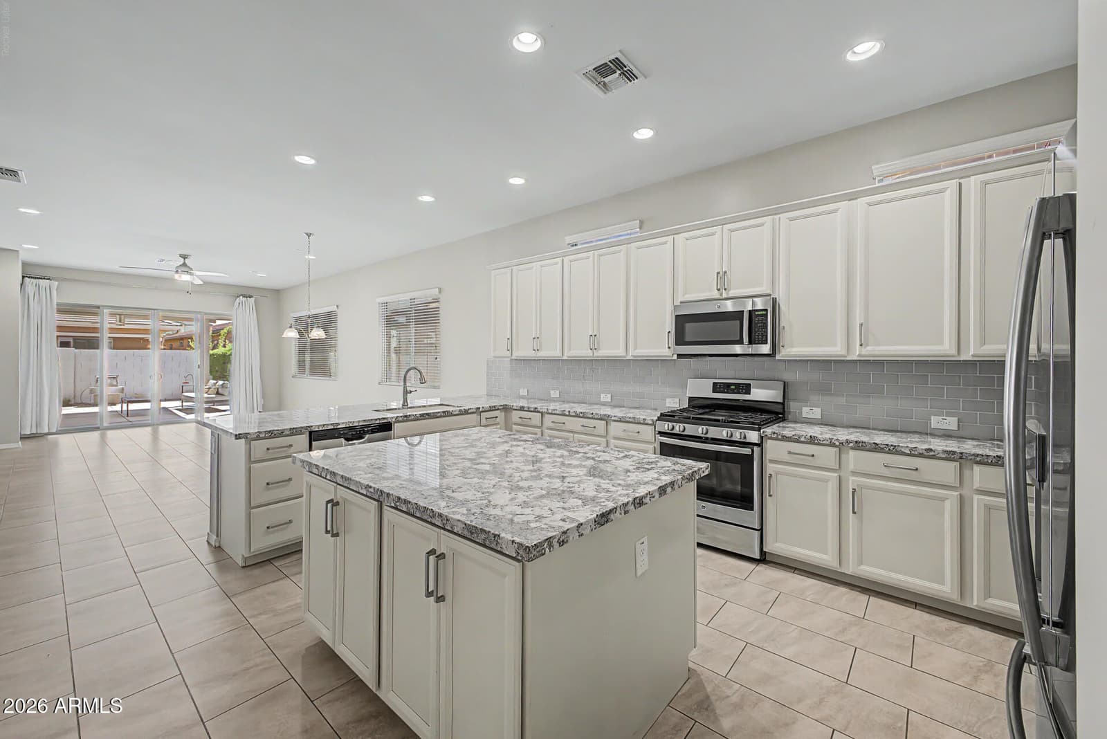 3047 E Austin Drive, Gilbert, AZ 85296 — photo 13 of 52