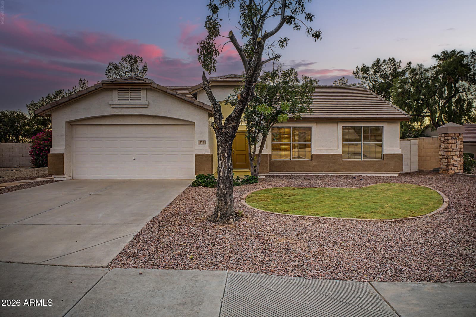 576 S Moorea Drive, Gilbert, AZ 85296 — photo 1 of 40