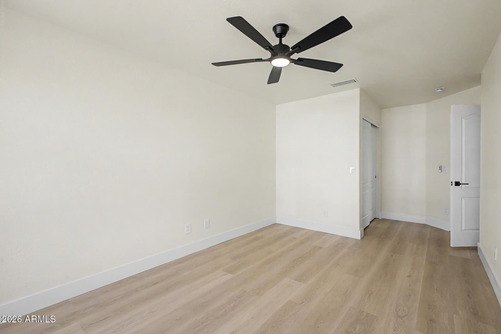 2123 E Rockwood Drive, Phoenix, AZ 85024 — photo 7 of 34