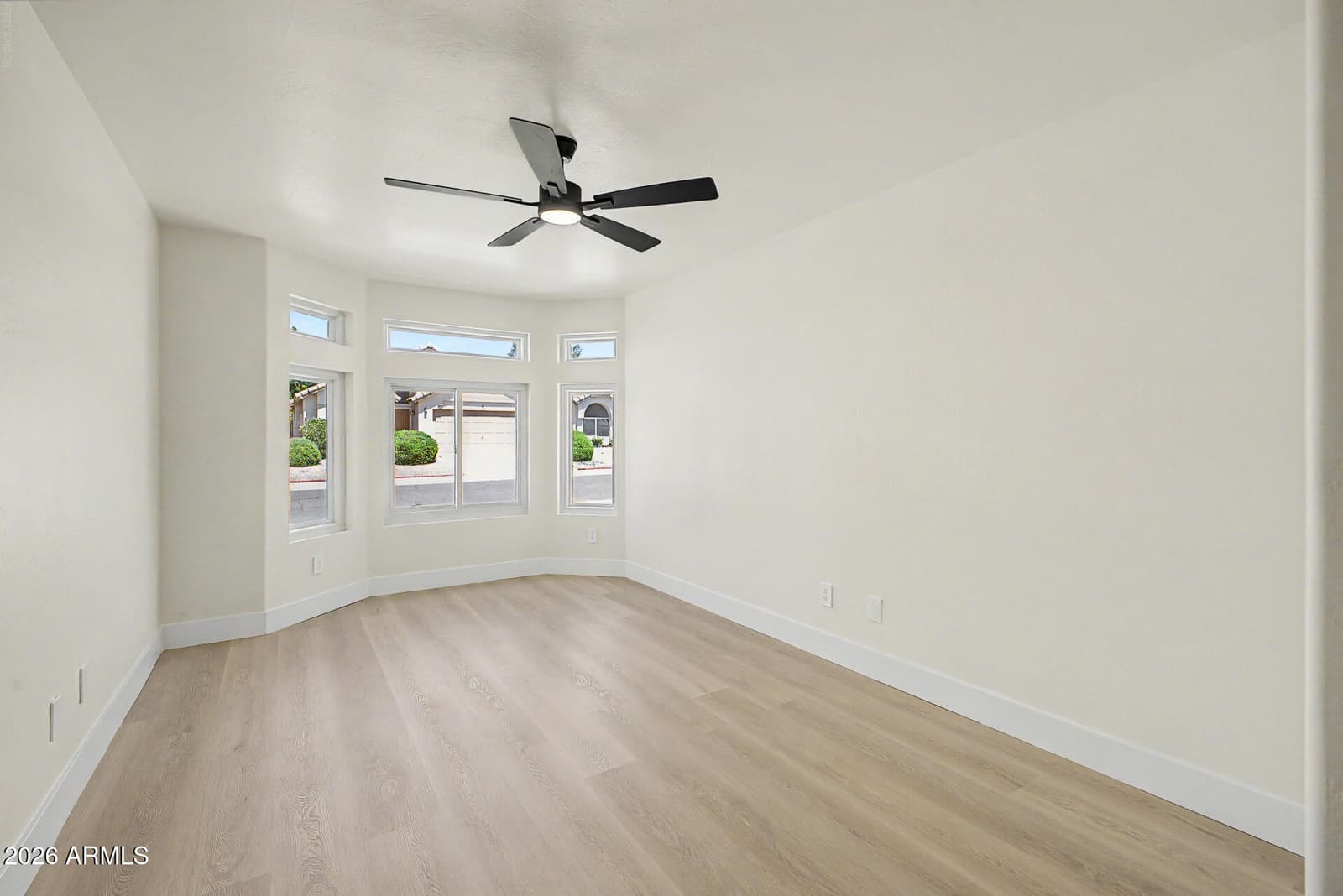 2123 E Rockwood Drive, Phoenix, AZ 85024 — photo 8 of 34
