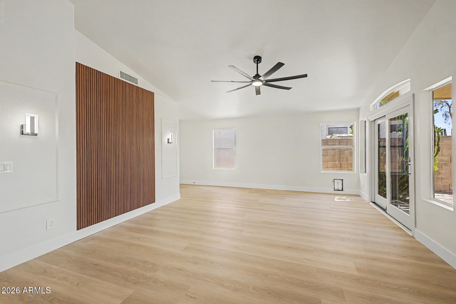2123 E Rockwood Drive, Phoenix, AZ 85024 — photo 11 of 34