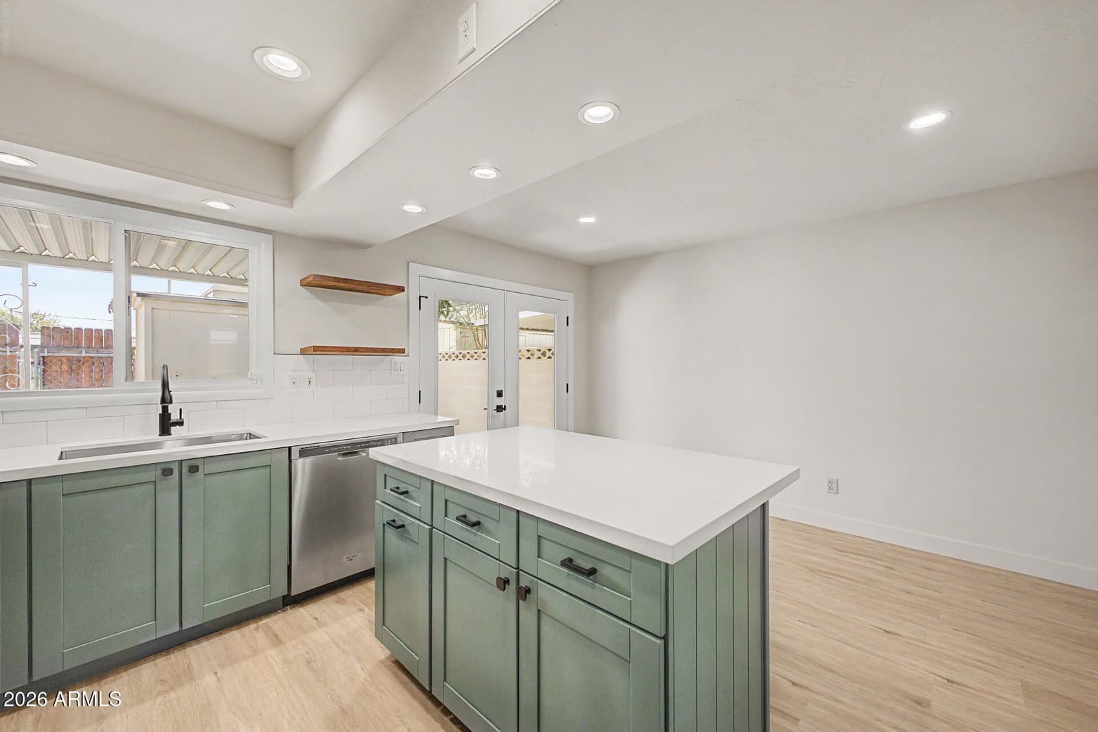 8457 E Montebello Avenue, Scottsdale, AZ 85250 — photo 14 of 32