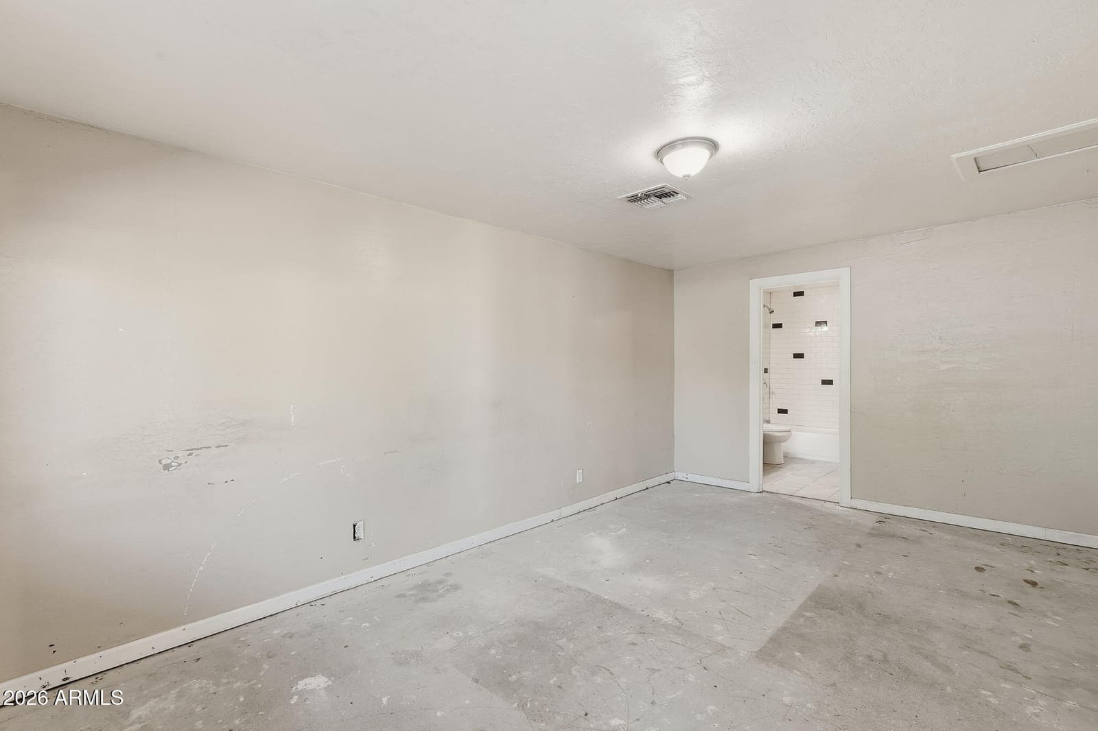 3331 N 18th Avenue, Phoenix, AZ 85015 — photo 13 of 39