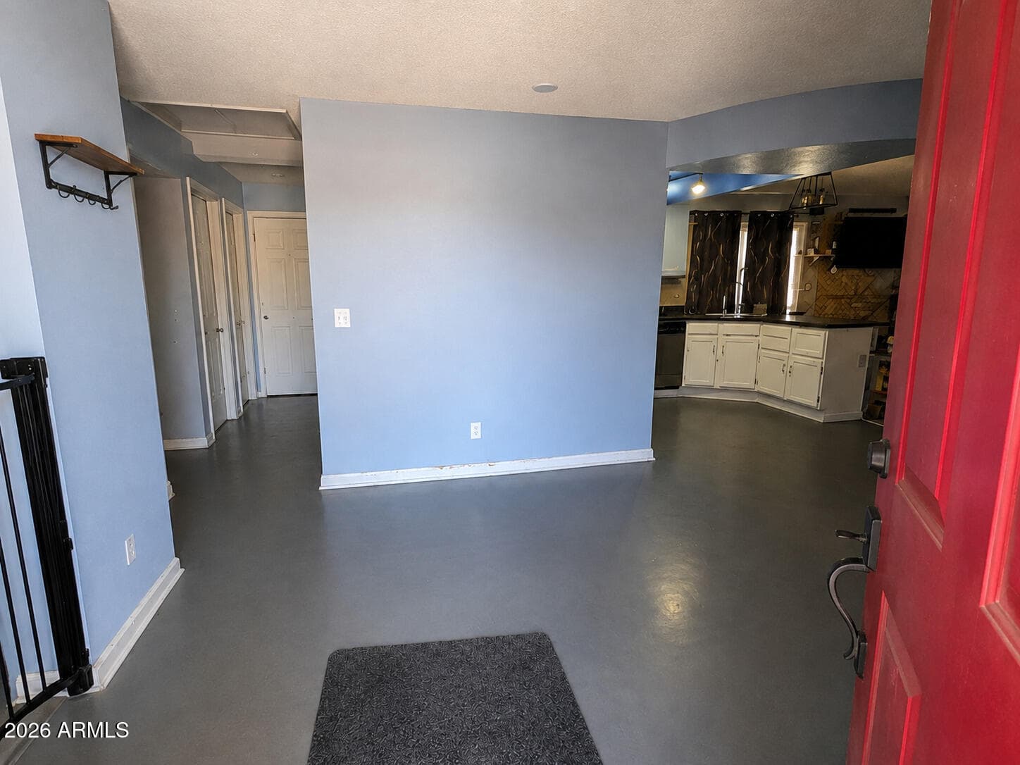 7839 W Canterbury Drive, Peoria, AZ 85345 — photo 2 of 27