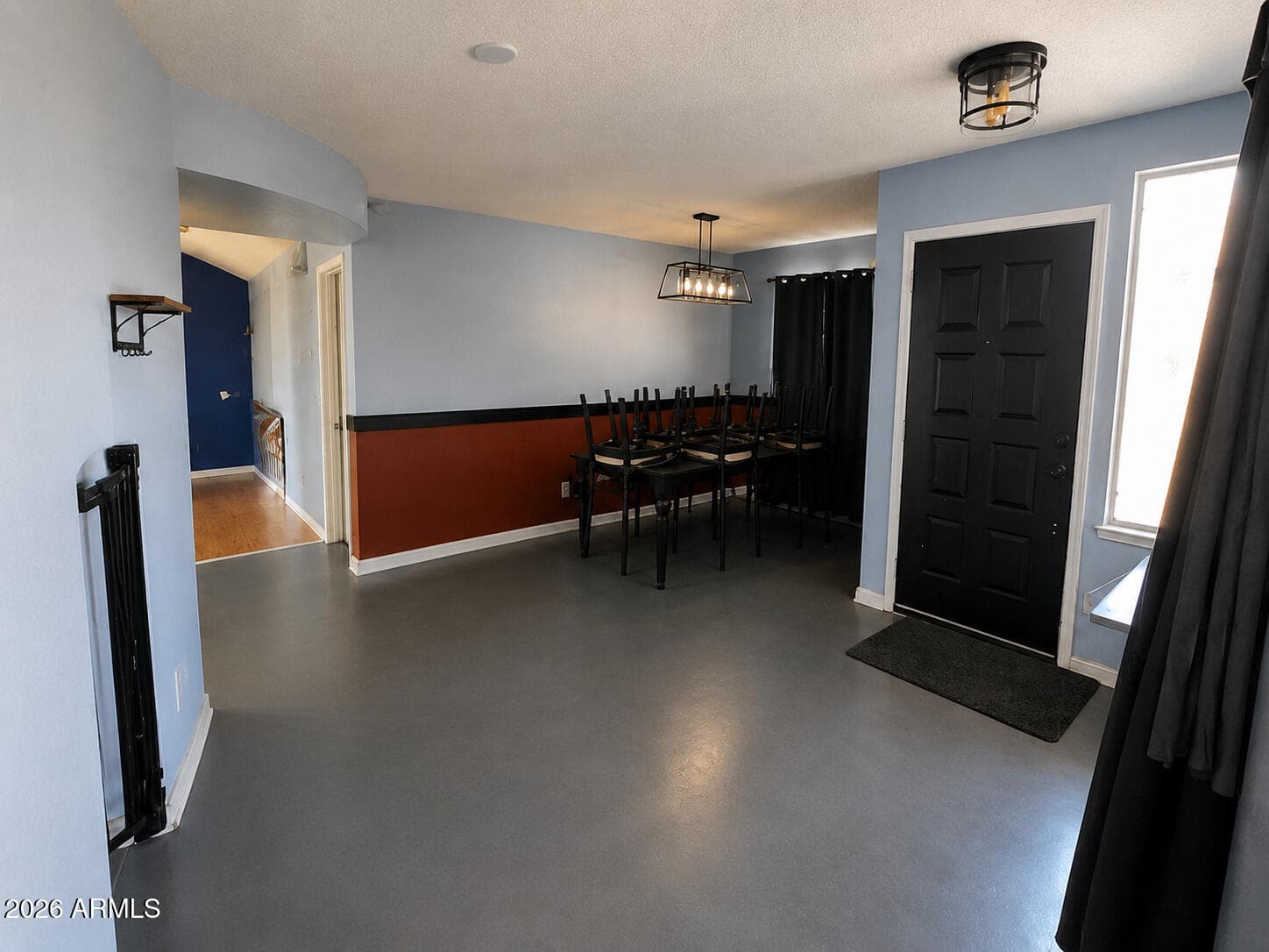 7839 W Canterbury Drive, Peoria, AZ 85345 — photo 3 of 27