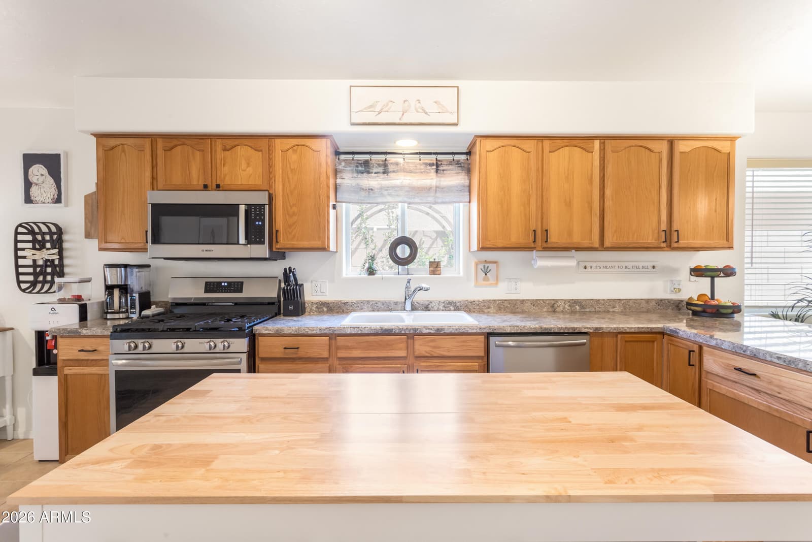 258 S Taylors Trail, Sierra Vista, AZ 85635 — photo 13 of 35