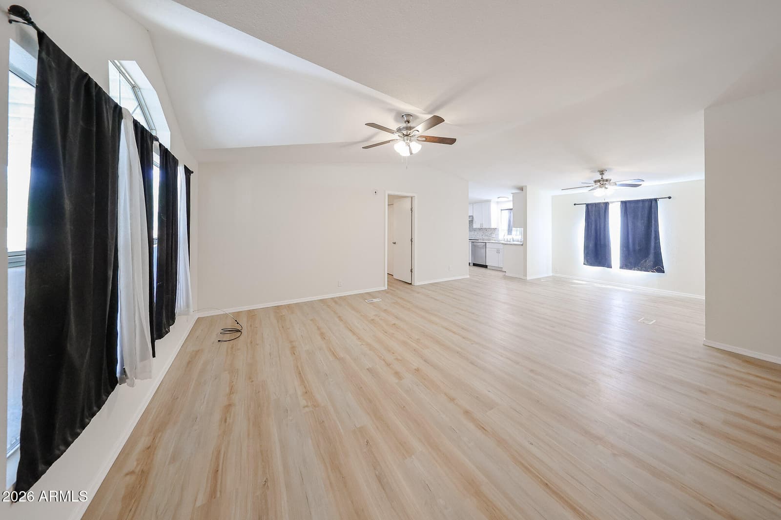 13814 W Stella Lane, Litchfield Park, AZ 85340 — photo 11 of 40