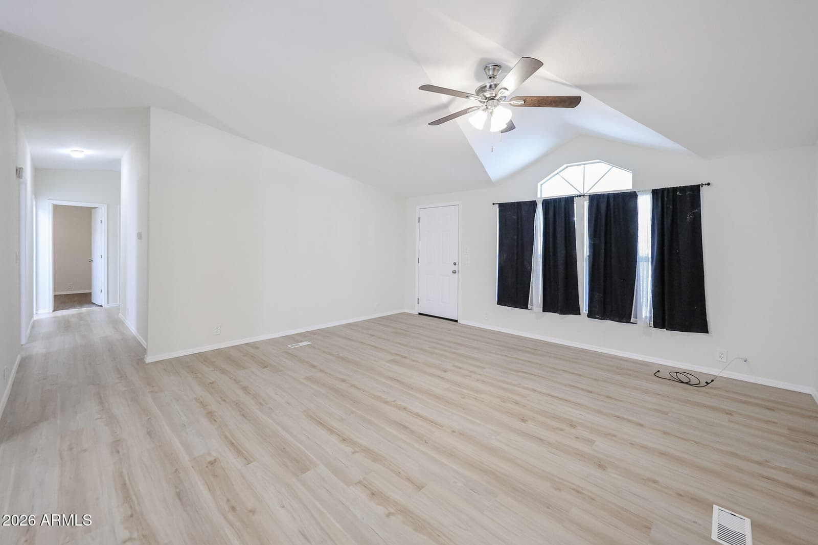 13814 W Stella Lane, Litchfield Park, AZ 85340 — photo 13 of 40