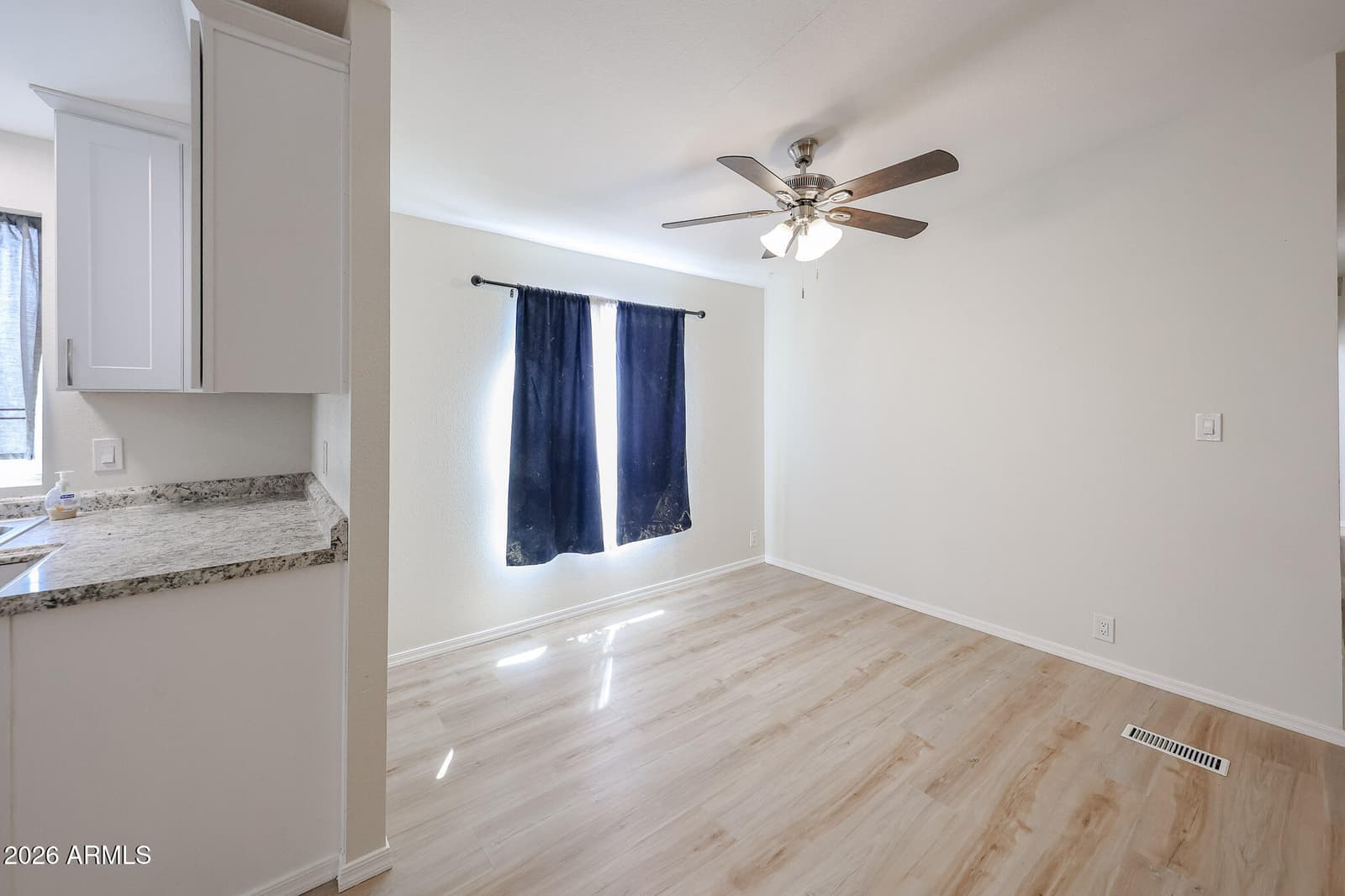 13814 W Stella Lane, Litchfield Park, AZ 85340 — photo 14 of 40