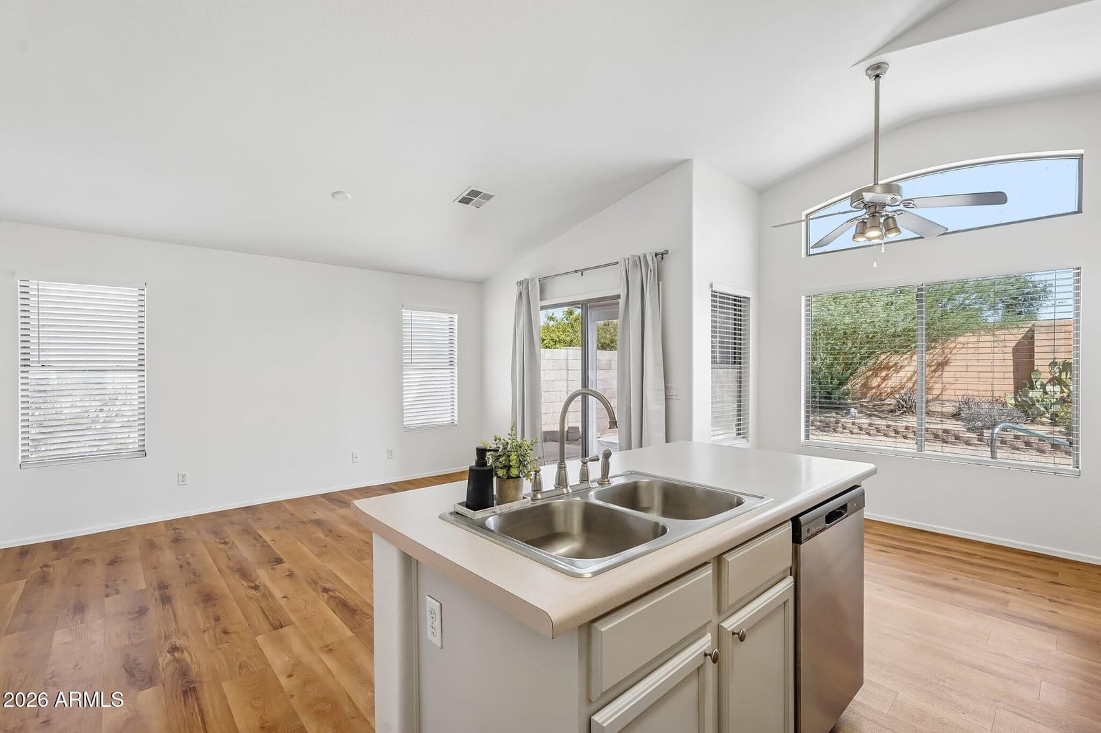 15984 W Smokey Drive, Surprise, AZ 85374 — photo 15 of 40