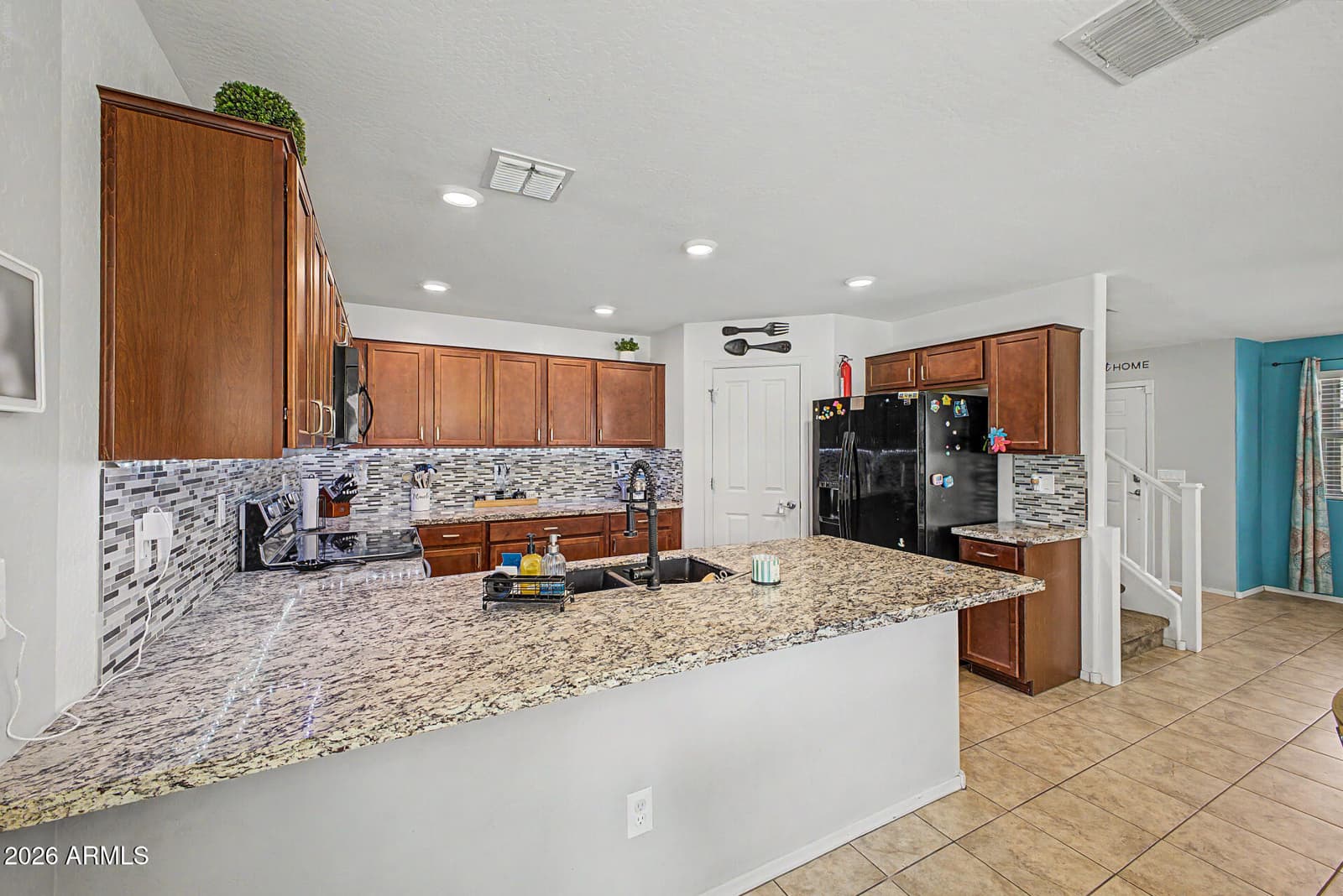 6826 E Posada Circle, Mesa, AZ 85212 — photo 11 of 34