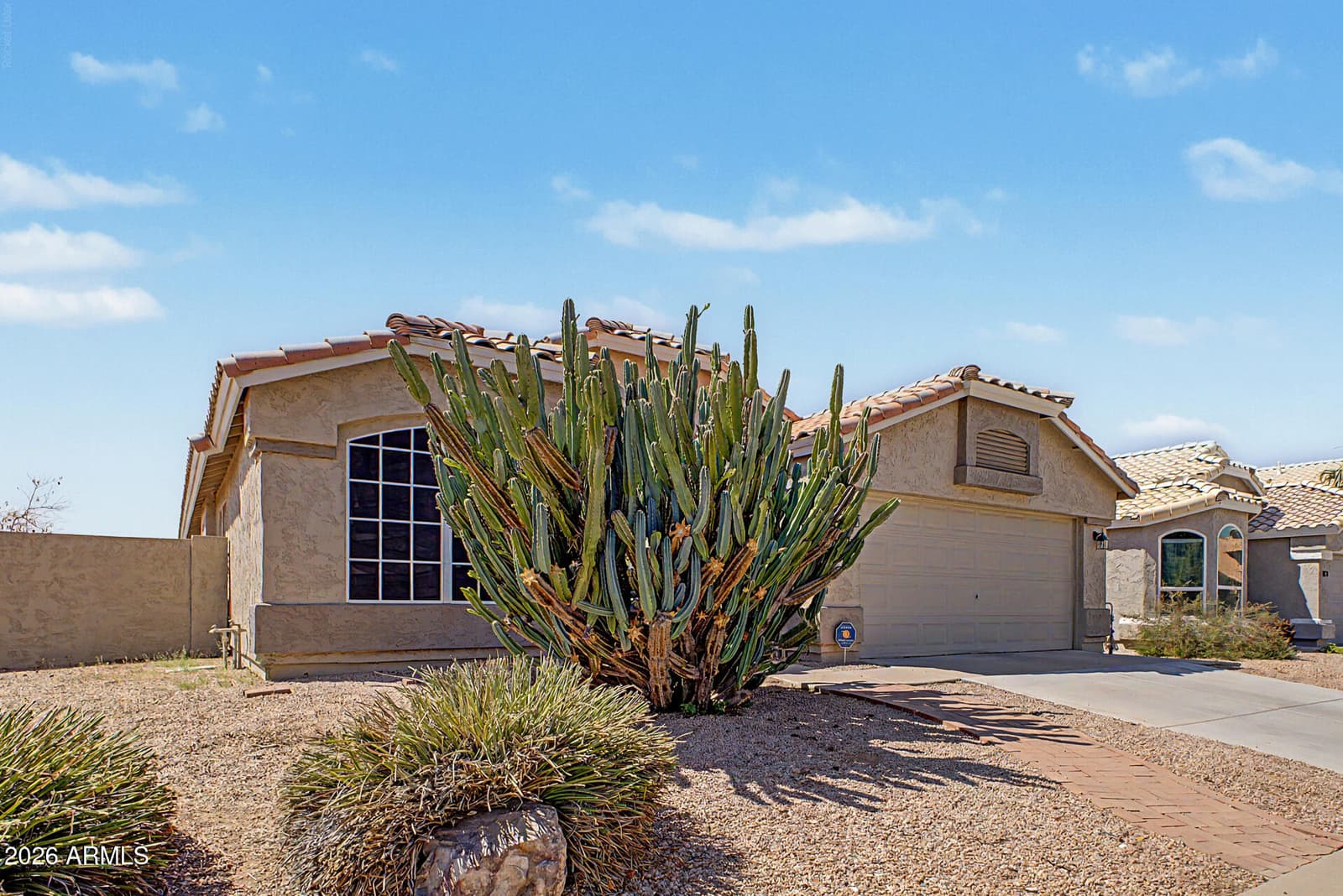 1811 W Winchester Way, Chandler, AZ 85286 — photo 3 of 38