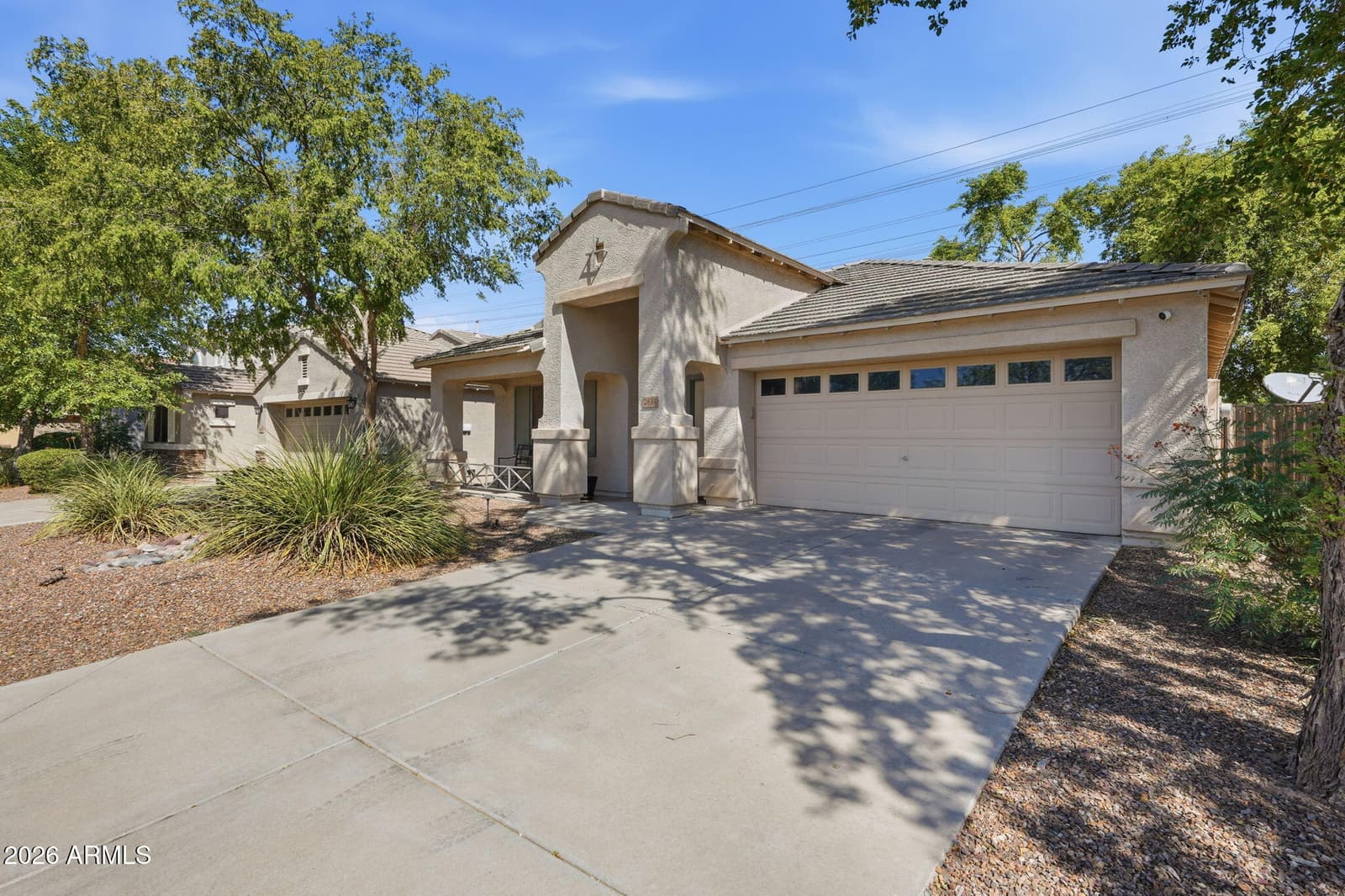 2834 E Saguaro Park Lane, Phoenix, AZ 85024 — photo 3 of 38