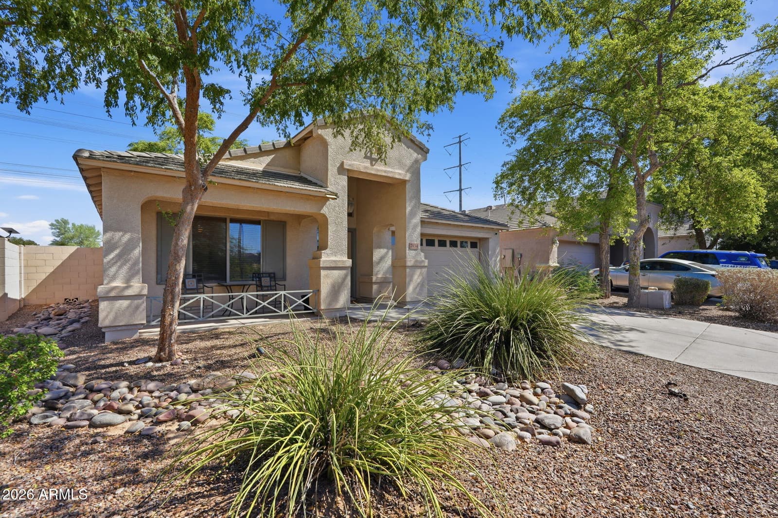 2834 E Saguaro Park Lane, Phoenix, AZ 85024 — photo 2 of 38