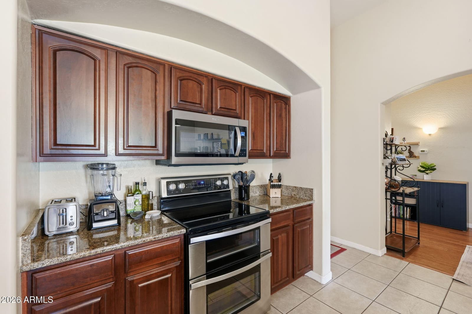 2834 E Saguaro Park Lane, Phoenix, AZ 85024 — photo 14 of 38