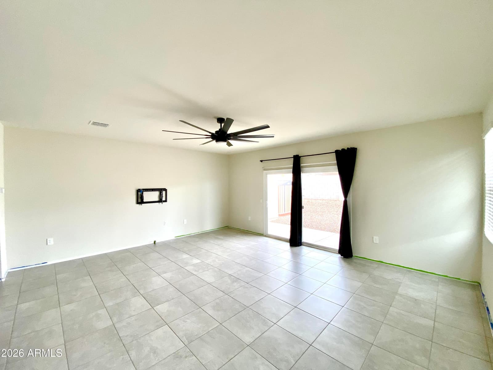 18556 W Buckskin Trail, Wittmann, AZ 85361 — photo 8 of 39