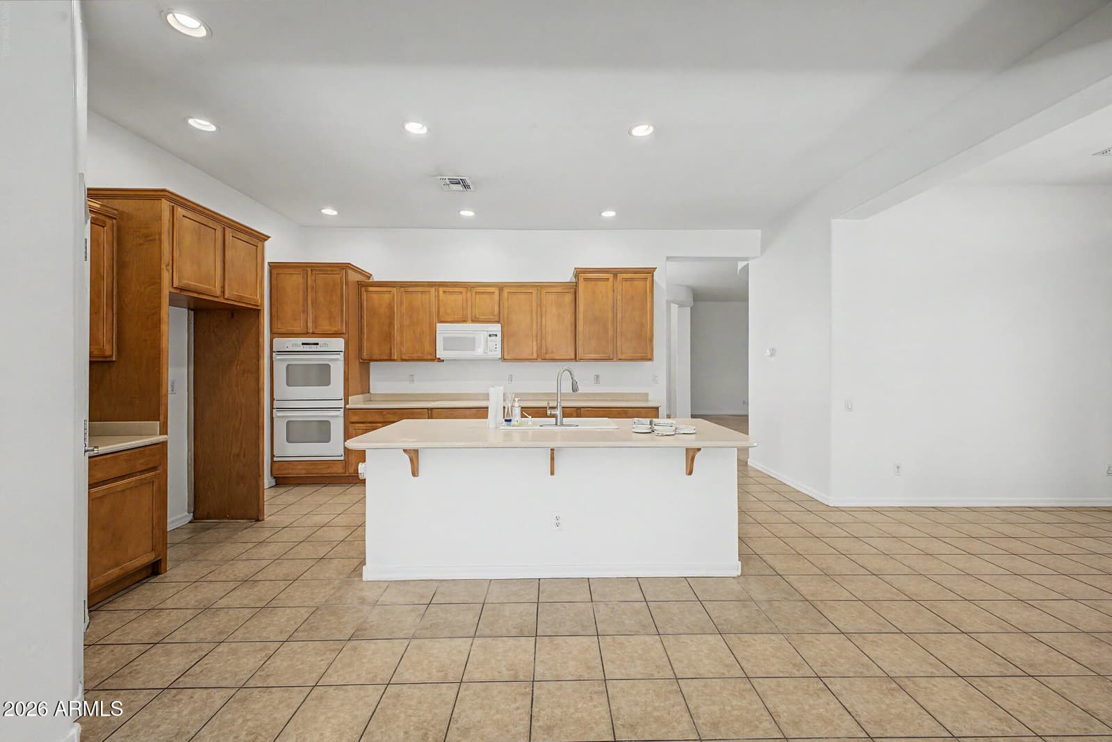 667 E Riviera Drive, Chandler, AZ 85249 — photo 2 of 30