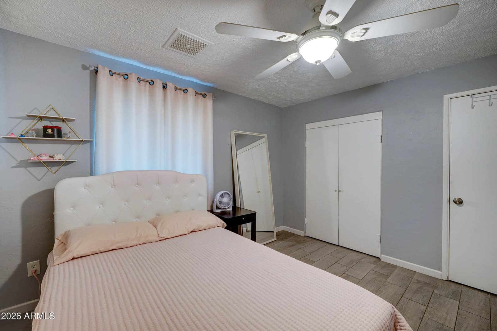 1124 W Cochise Drive, Phoenix, AZ 85021 — photo 11 of 32