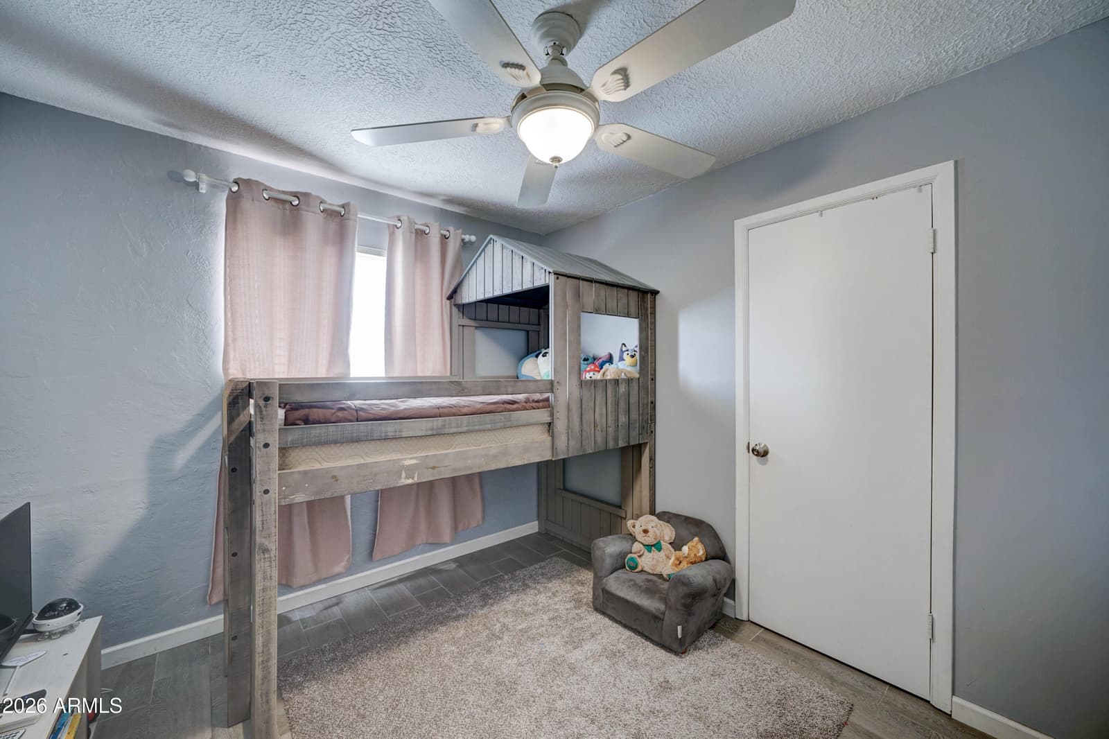 1124 W Cochise Drive, Phoenix, AZ 85021 — photo 13 of 32