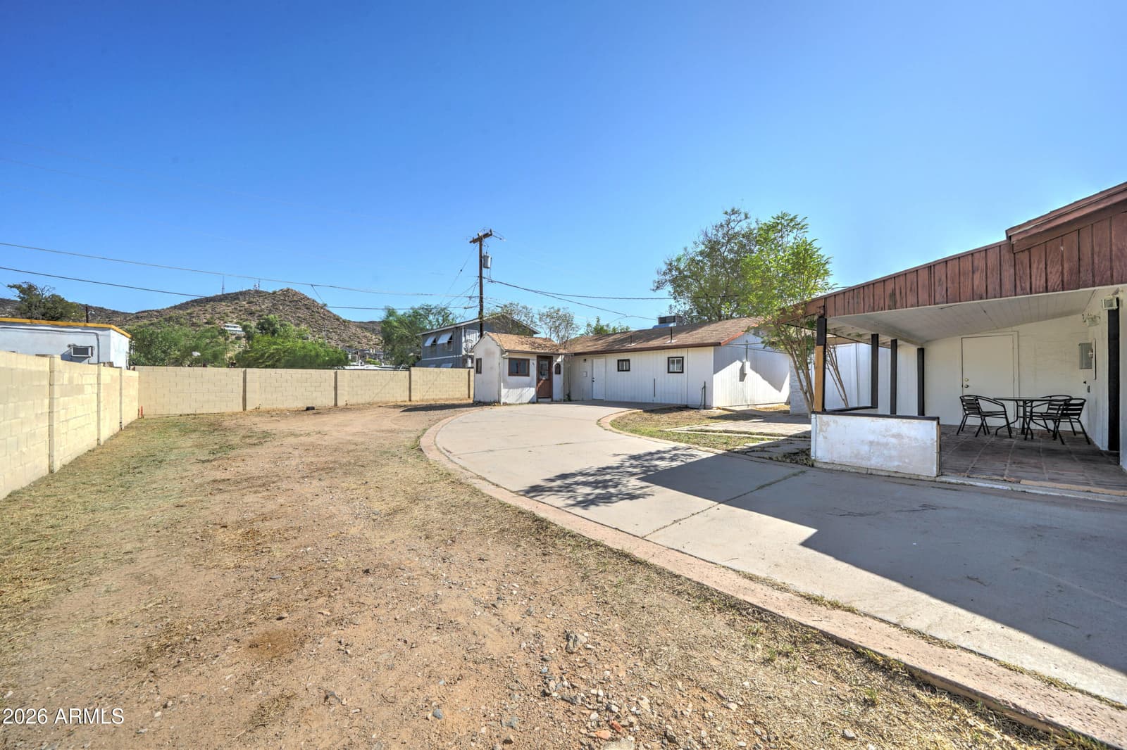 1124 W Cochise Drive, Phoenix, AZ 85021 — photo 18 of 32