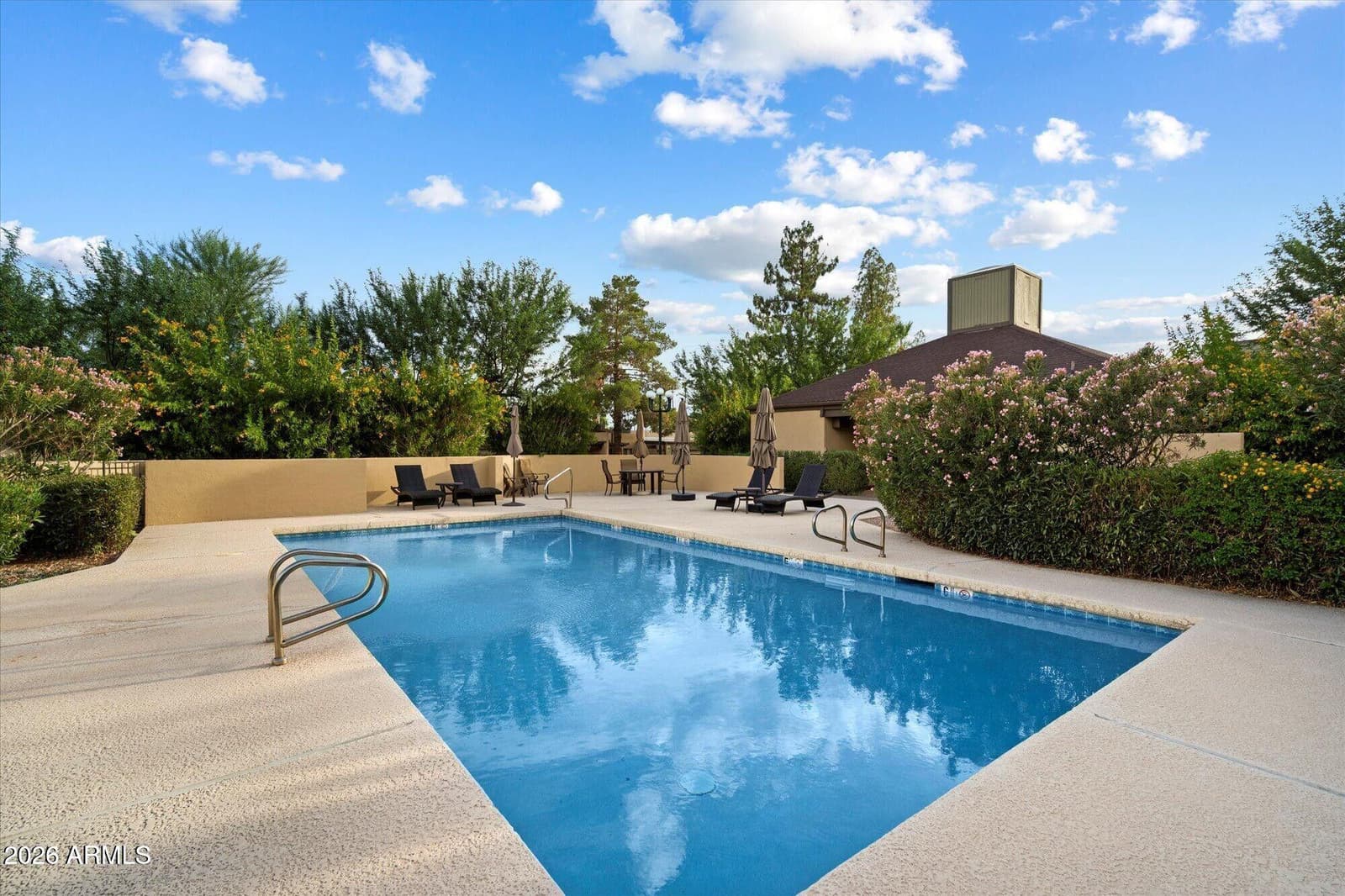 7352 N 7th Place, Phoenix, AZ 85020 — photo 4 of 47