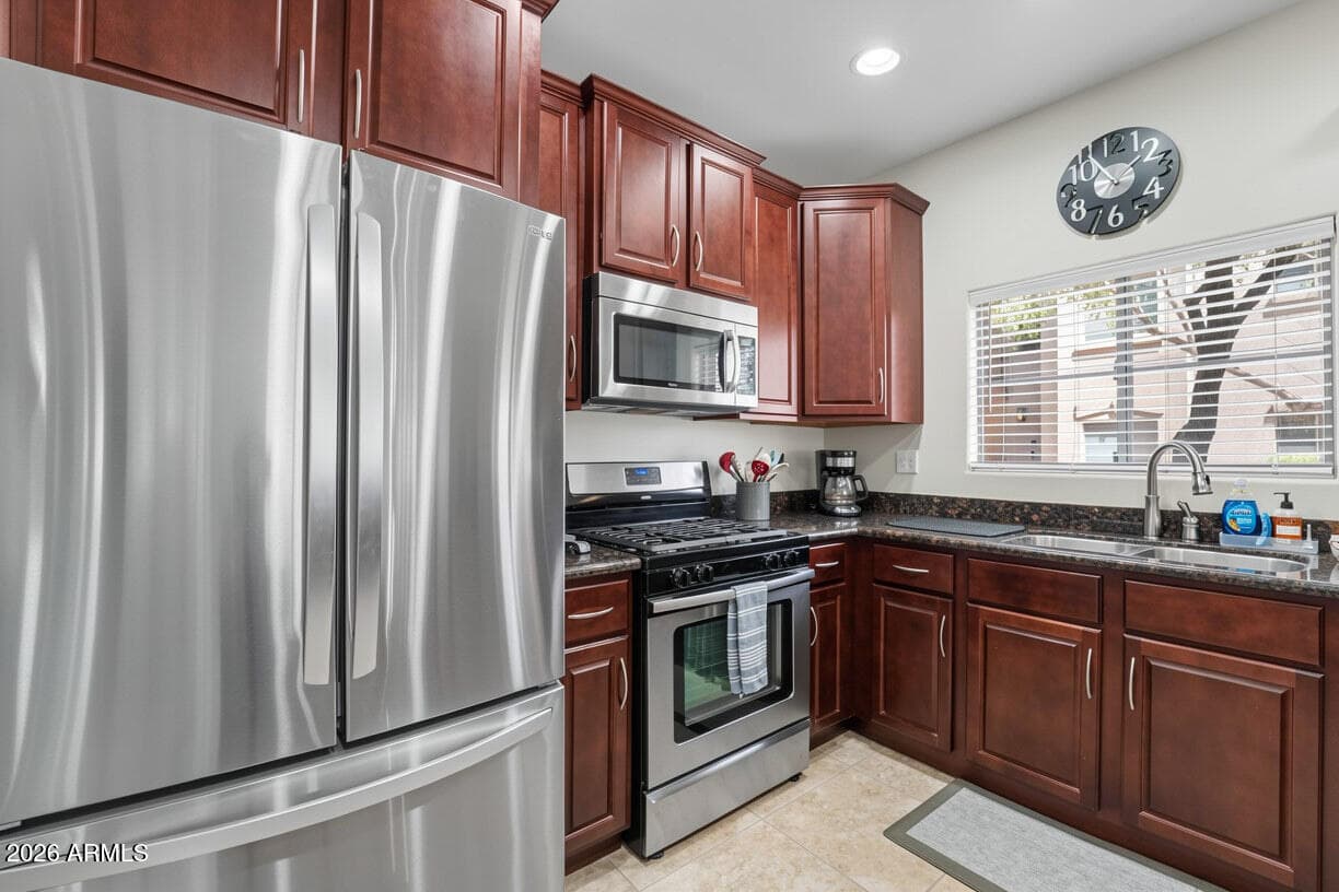 5350 E Deer Valley Drive 1416, Phoenix, AZ 85054 — photo 8 of 38