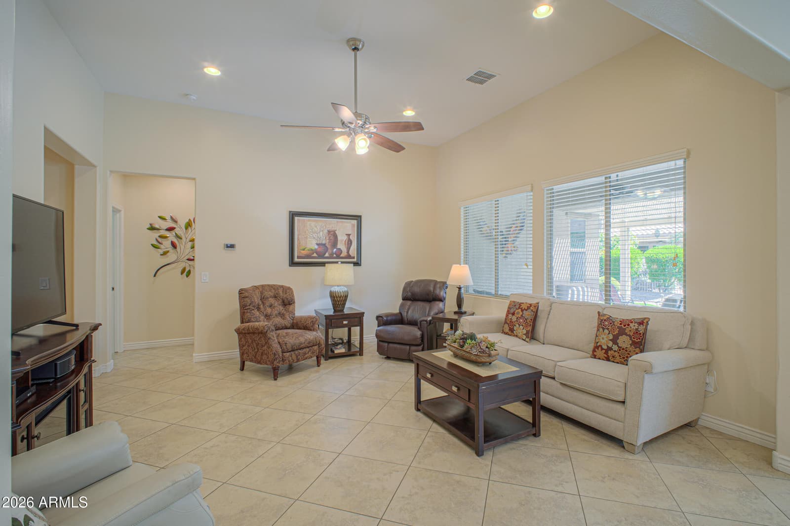 324 N Monterey Court, Casa Grande, AZ 85194 — photo 8 of 56