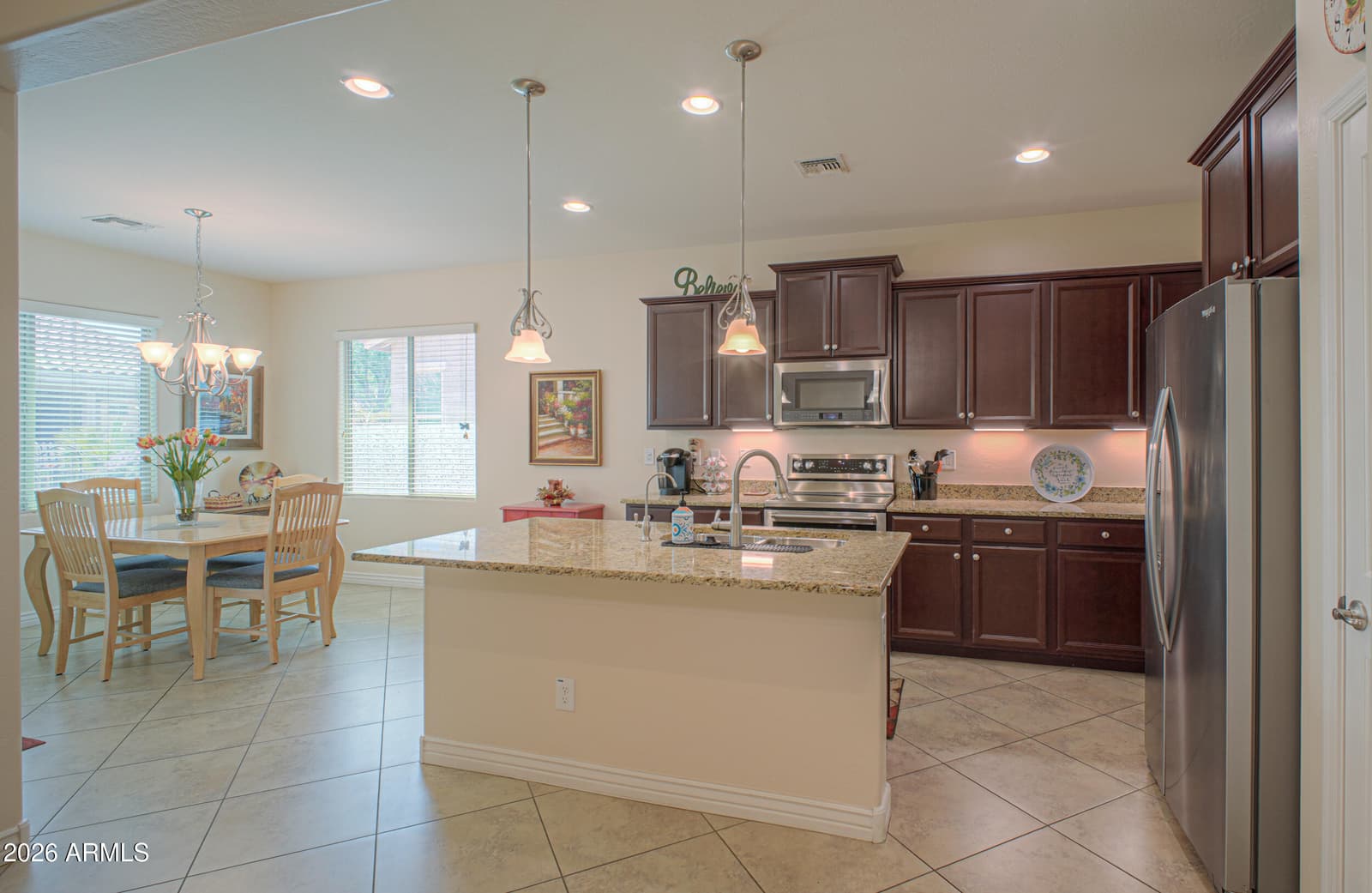 324 N Monterey Court, Casa Grande, AZ 85194 — photo 10 of 56